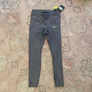 Nike 7/8 Leggings Small